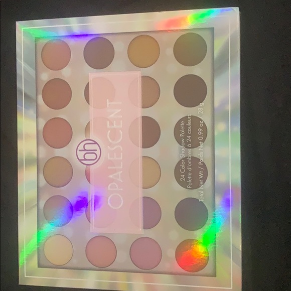 Makeup - Picture 2 of 2